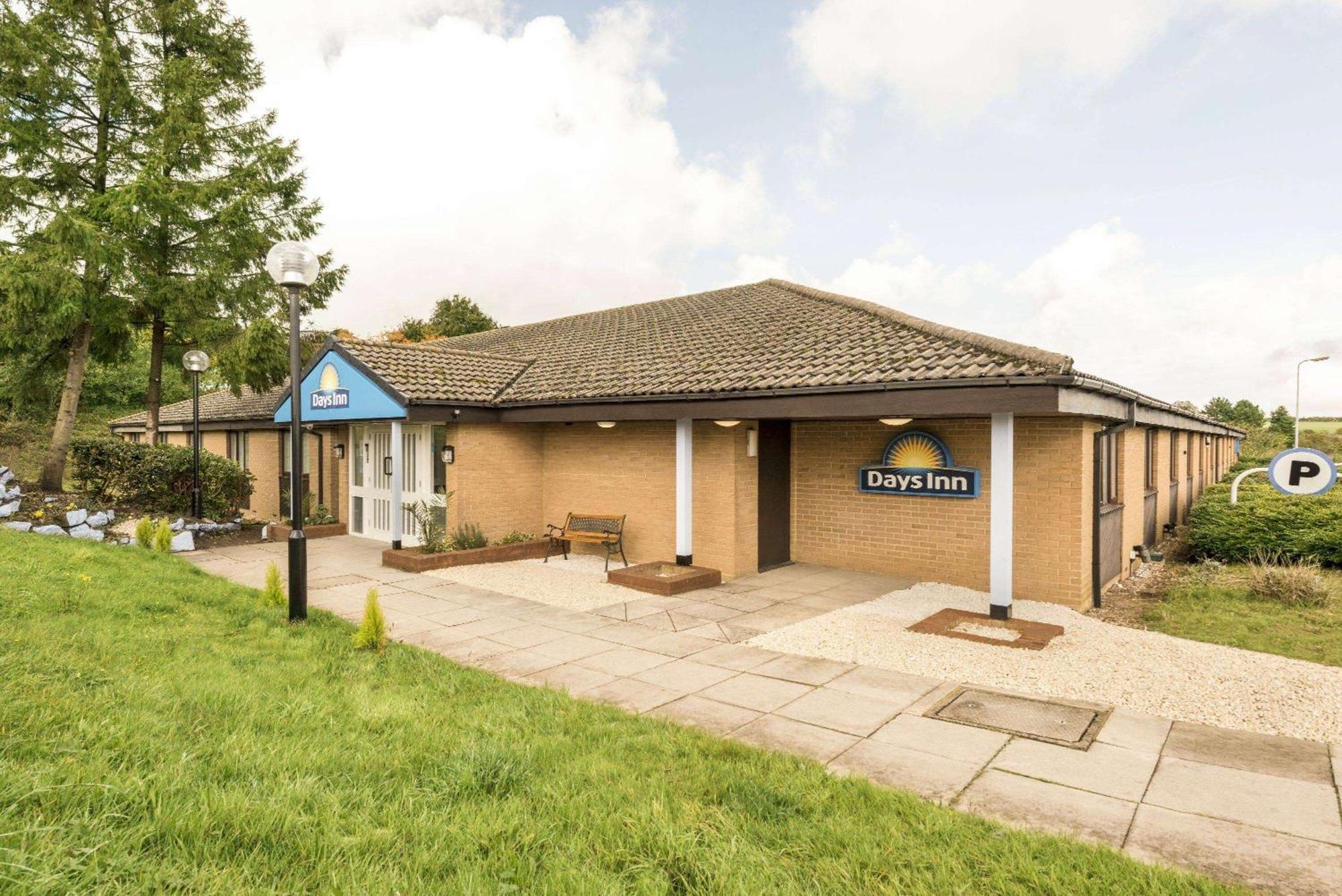 Days Inn Sutton Scotney North Екстер'єр фото