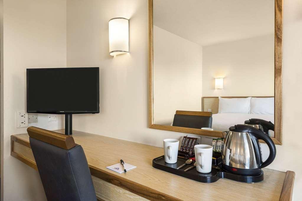 Days Inn Sutton Scotney North Номер фото